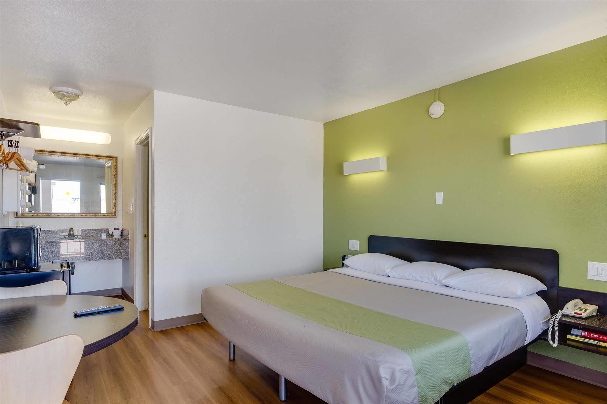 Motel 6-El Paso, Tx - West Экстерьер фото